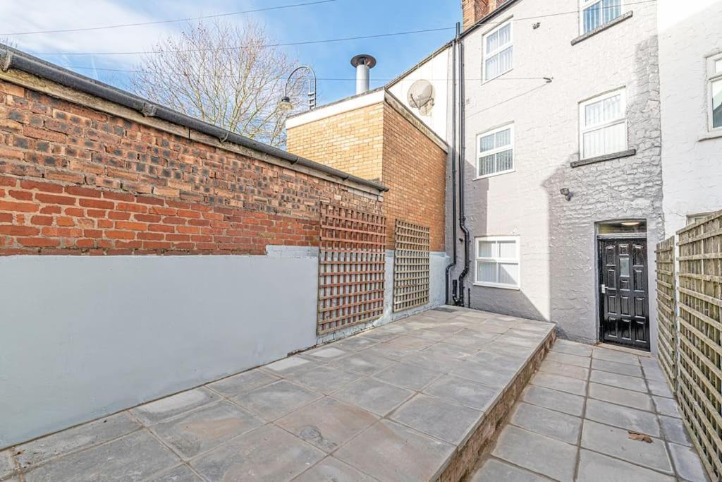 Luxury 5 Bedroom Holiday Home Within Prescot Exterior foto